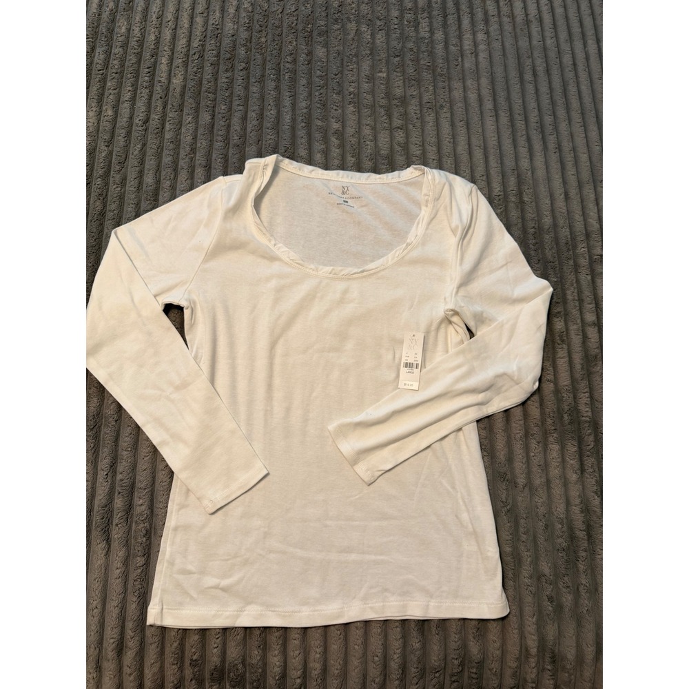 New York & Company Womens White Long Sleeve Scoop Neck T-Shirt NWT Large